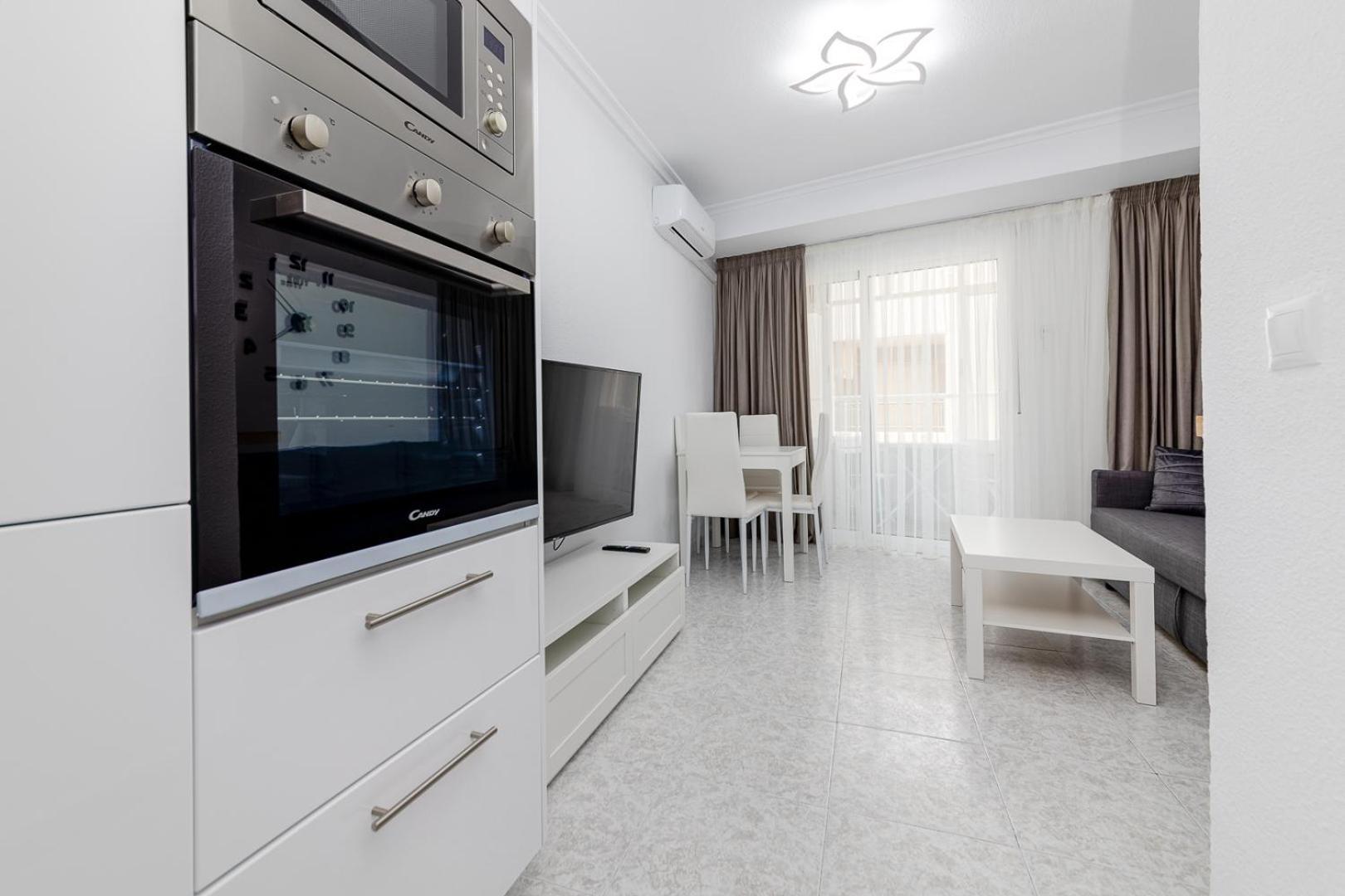 Calle Concordia 86, Two Bedroom Apartment, Up To 6 Guests, Near Del Cura Beach,Supermarket Mercadona And Central Bus Station Torrevieja Exterior photo