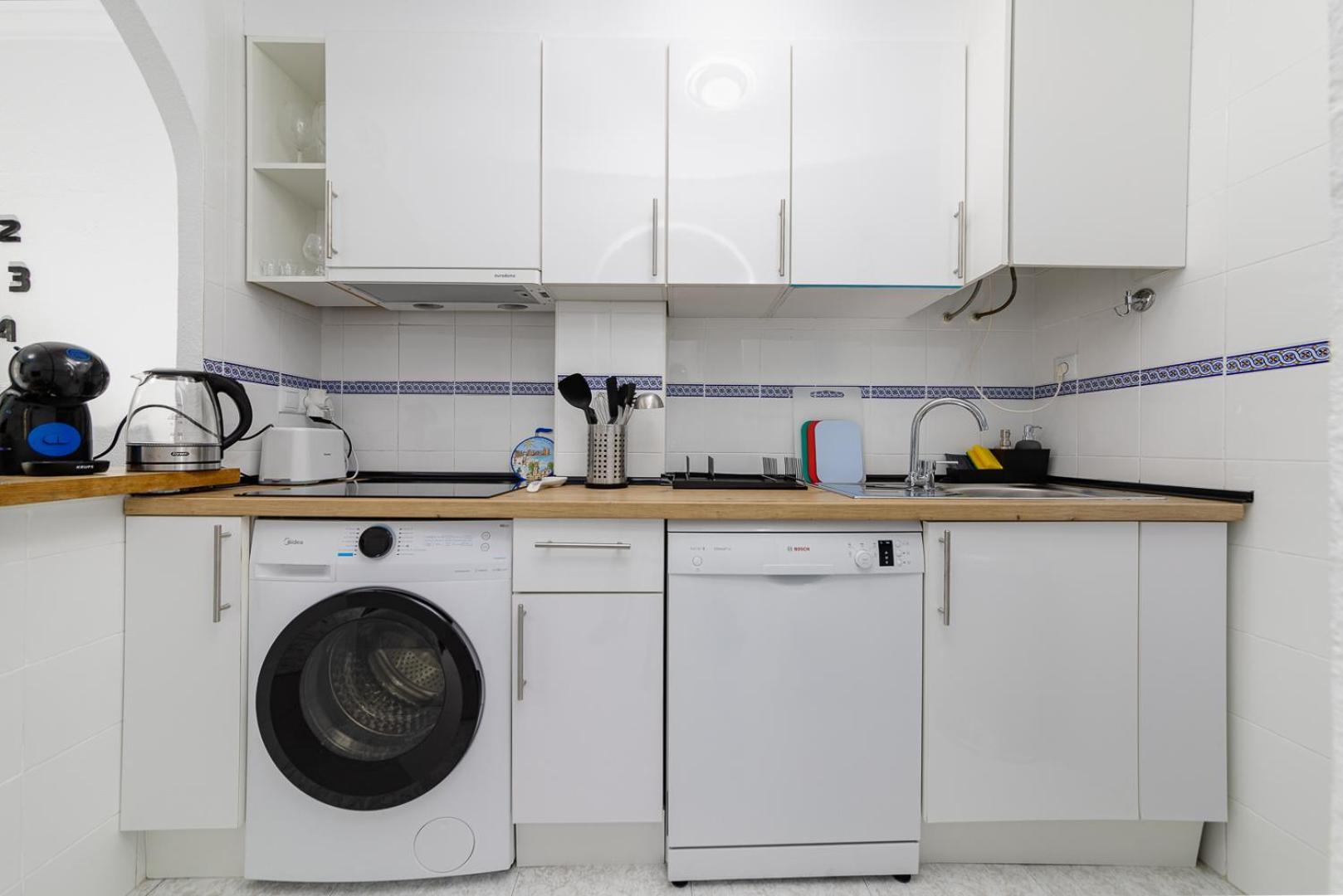 Calle Concordia 86, Two Bedroom Apartment, Up To 6 Guests, Near Del Cura Beach,Supermarket Mercadona And Central Bus Station Torrevieja Exterior photo